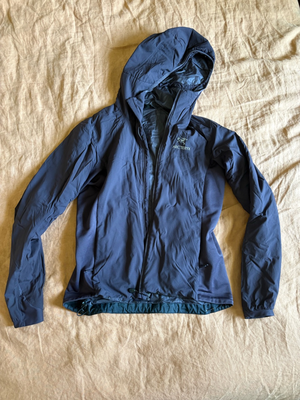 Arc'teryx Women’s Puffy Jacket in Purple